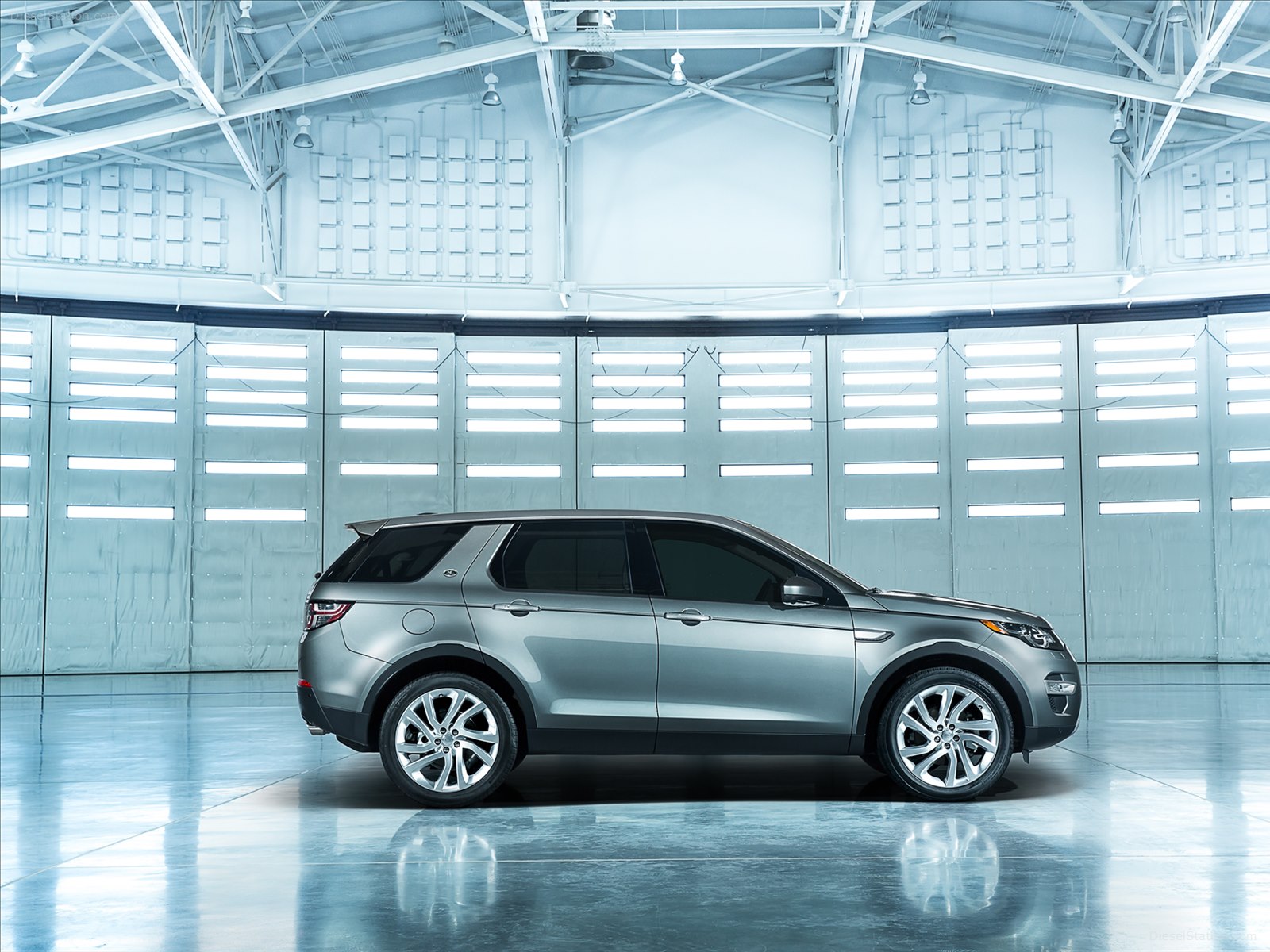 Land Rover Discovery Sport 2015